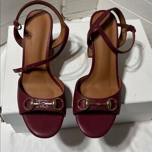 Iadore Elegant Burgundy Sandals with Gold Accents. NWOT